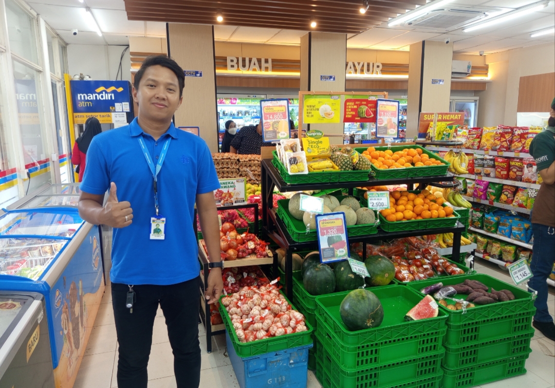 Antusias Warga Cigombong Sambut Grand Opening Indomaret Fresh